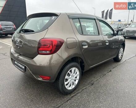 Коричневый Рено Сандеро, объемом двигателя 1 л и пробегом 97 тыс. км за 7950 $, фото 7 на Automoto.ua