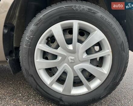 Коричневый Рено Сандеро, объемом двигателя 1 л и пробегом 97 тыс. км за 7950 $, фото 12 на Automoto.ua