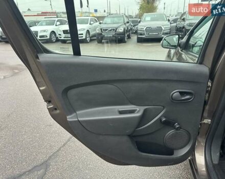 Коричневый Рено Сандеро, объемом двигателя 1 л и пробегом 97 тыс. км за 7950 $, фото 26 на Automoto.ua