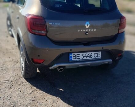 Коричневый Рено Сандеро, объемом двигателя 0.9 л и пробегом 30 тыс. км за 10000 $, фото 6 на Automoto.ua