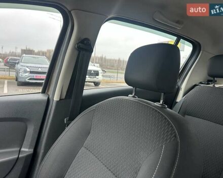 Коричневый Рено Сандеро, объемом двигателя 1 л и пробегом 97 тыс. км за 7950 $, фото 23 на Automoto.ua