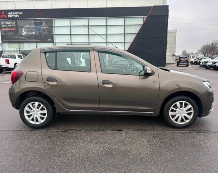 Коричневый Рено Сандеро, объемом двигателя 1 л и пробегом 97 тыс. км за 7950 $, фото 7 на Automoto.ua