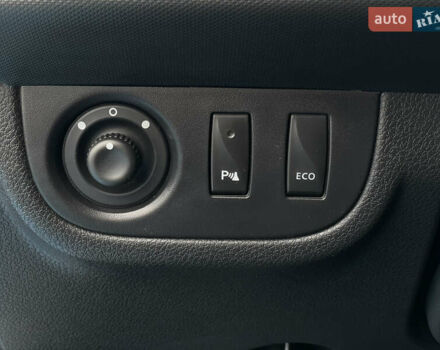 Коричневый Рено Сандеро, объемом двигателя 0.9 л и пробегом 72 тыс. км за 10500 $, фото 20 на Automoto.ua