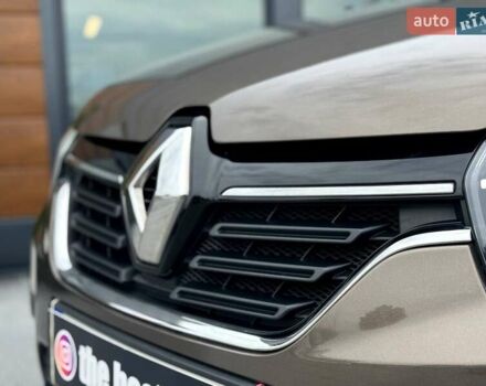 Коричневий Рено Сандеро, об'ємом двигуна 1 л та пробігом 105 тис. км за 8698 $, фото 4 на Automoto.ua