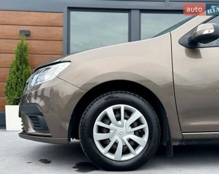 Коричневый Рено Сандеро, объемом двигателя 1 л и пробегом 105 тыс. км за 8998 $, фото 6 на Automoto.ua