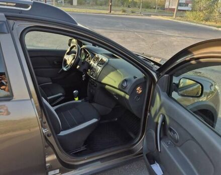 Коричневый Рено Сандеро, объемом двигателя 0.9 л и пробегом 61 тыс. км за 10900 $, фото 10 на Automoto.ua