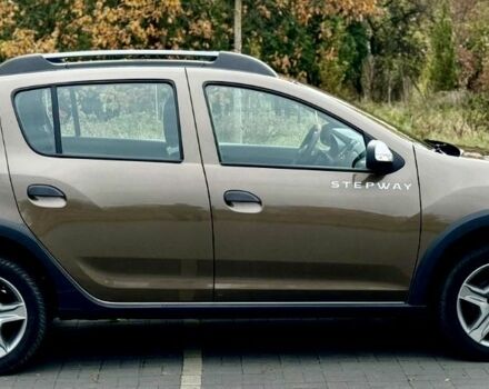 Коричневый Рено Сандеро, объемом двигателя 0 л и пробегом 78 тыс. км за 10999 $, фото 2 на Automoto.ua