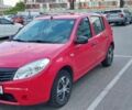 Рено Сандеро 2009 в Киеве на Automoto.ua Красный Рено Сандеро, объемом двигателя 1.4 л и пробегом 131 тыс. км за 4400 $, фото 2 на Automoto.ua