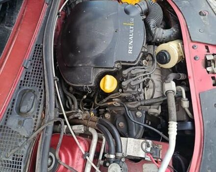 Червоний Рено Сандеро, об'ємом двигуна 1.39 л та пробігом 200 тис. км за 1800 $, фото 1 на Automoto.ua