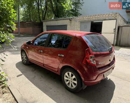 Красный Рено Сандеро, объемом двигателя 1.4 л и пробегом 150 тыс. км за 5200 $, фото 4 на Automoto.ua