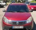 Красный Рено Сандеро, объемом двигателя 1.6 л и пробегом 186 тыс. км за 6700 $, фото 1 на Automoto.ua