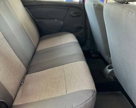 Красный Рено Сандеро, объемом двигателя 1.39 л и пробегом 97 тыс. км за 6199 $, фото 14 на Automoto.ua