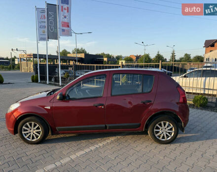 Рено Сандеро 2011 в Львове на Automoto.ua Красный Рено Сандеро, объемом двигателя 1.39 л и пробегом 252 тыс. км за 3700 $, фото 7 на Automoto.ua