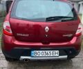 Красный Рено Сандеро, объемом двигателя 1.6 л и пробегом 177 тыс. км за 5500 $, фото 3 на Automoto.ua