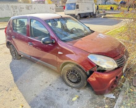 Красный Рено Сандеро, объемом двигателя 1.4 л и пробегом 150 тыс. км за 1500 $, фото 5 на Automoto.ua