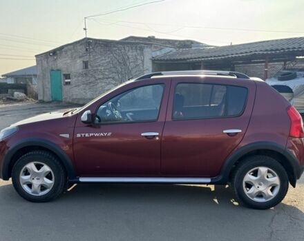 Красный Рено Сандеро, объемом двигателя 1.6 л и пробегом 76 тыс. км за 6800 $, фото 2 на Automoto.ua