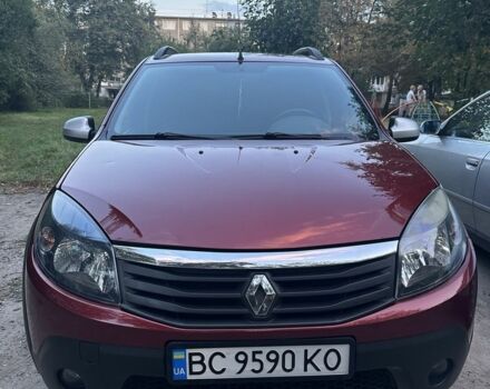 Красный Рено Сандеро, объемом двигателя 1.6 л и пробегом 98 тыс. км за 7100 $, фото 2 на Automoto.ua