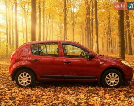 Червоний Рено Сандеро, об'ємом двигуна 1.39 л та пробігом 111 тис. км за 6200 $, фото 1 на Automoto.ua