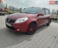 Красный Рено Сандеро, объемом двигателя 1.6 л и пробегом 170 тыс. км за 5999 $, фото 14 на Automoto.ua