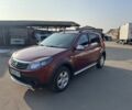 Красный Рено Сандеро, объемом двигателя 1.6 л и пробегом 76 тыс. км за 6800 $, фото 3 на Automoto.ua
