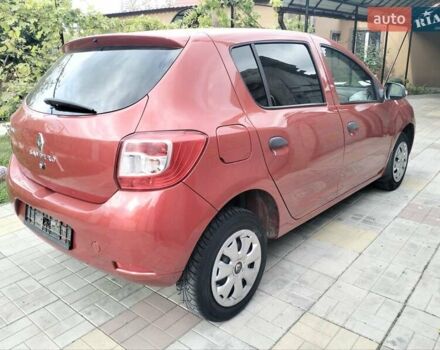 Красный Рено Сандеро, объемом двигателя 1.46 л и пробегом 216 тыс. км за 7700 $, фото 2 на Automoto.ua