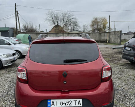 Красный Рено Сандеро, объемом двигателя 1.46 л и пробегом 141 тыс. км за 8800 $, фото 3 на Automoto.ua