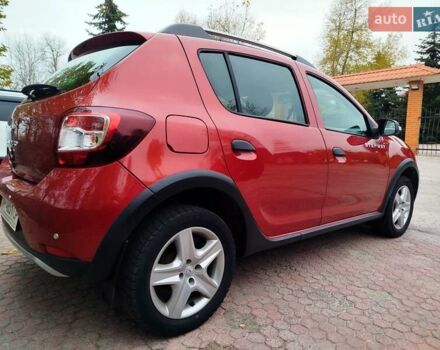 Красный Рено Сандеро, объемом двигателя 1.46 л и пробегом 80 тыс. км за 7777 $, фото 3 на Automoto.ua