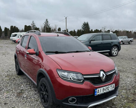 Красный Рено Сандеро, объемом двигателя 1.46 л и пробегом 141 тыс. км за 8800 $, фото 2 на Automoto.ua