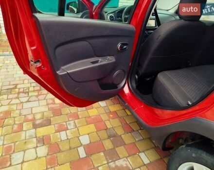 Красный Рено Сандеро, объемом двигателя 1.46 л и пробегом 80 тыс. км за 7777 $, фото 26 на Automoto.ua