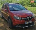 Рено Сандеро 2015 в Полтаве на Automoto.ua Красный Рено Сандеро, объемом двигателя 1.6 л и пробегом 88 тыс. км за 8500 $, фото 1 на Automoto.ua