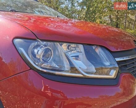 Рено Сандеро 2015 в Полтаве на Automoto.ua Красный Рено Сандеро, объемом двигателя 1.6 л и пробегом 88 тыс. км за 8500 $, фото 10 на Automoto.ua