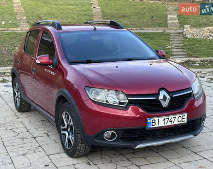 Красный Рено Сандеро, объемом двигателя 1.6 л и пробегом 88 тыс. км за 8799 $, фото 13 на Automoto.ua