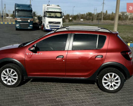 Красный Рено Сандеро, объемом двигателя 1.6 л и пробегом 87 тыс. км за 9900 $, фото 5 на Automoto.ua