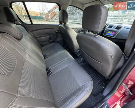 Красный Рено Сандеро, объемом двигателя 1.6 л и пробегом 88 тыс. км за 8799 $, фото 23 на Automoto.ua