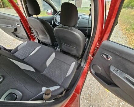 Червоний Рено Сандеро, об'ємом двигуна 0.9 л та пробігом 92 тис. км за 8300 $, фото 4 на Automoto.ua