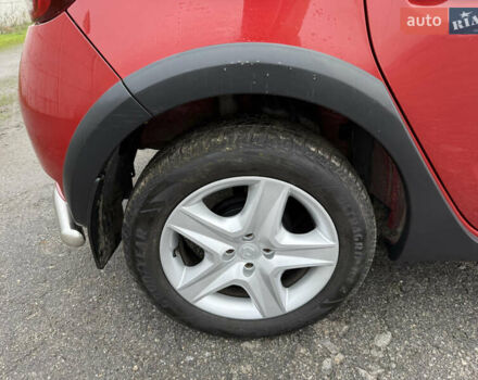 Красный Рено Сандеро, объемом двигателя 1.5 л и пробегом 94 тыс. км за 10700 $, фото 22 на Automoto.ua
