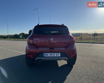 Красный Рено Сандеро, объемом двигателя 1.46 л и пробегом 62 тыс. км за 9500 $, фото 6 на Automoto.ua
