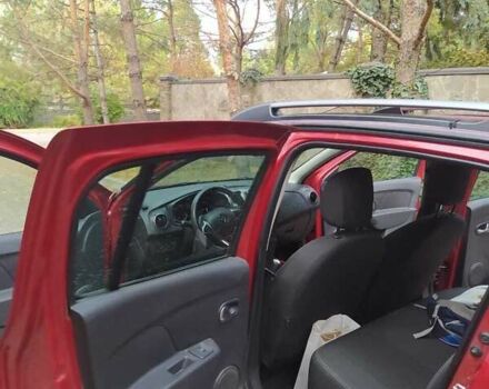 Рено Сандеро 2018 в Днепре (Днепропетровске) на Automoto.ua Красный Рено Сандеро, объемом двигателя 0.9 л и пробегом 66 тыс. км за 9900 $, фото 10 на Automoto.ua