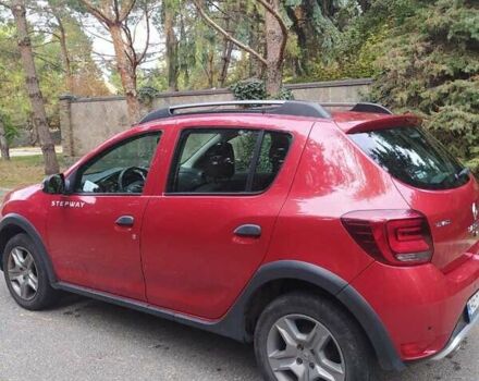 Рено Сандеро 2018 в Днепре (Днепропетровске) на Automoto.ua Красный Рено Сандеро, объемом двигателя 0.9 л и пробегом 66 тыс. км за 9900 $, фото 3 на Automoto.ua