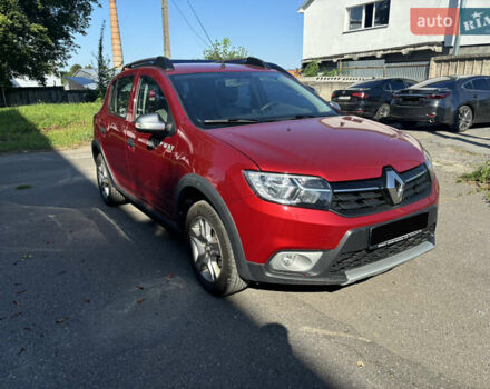 Красный Рено Сандеро, объемом двигателя 0.9 л и пробегом 72 тыс. км за 11000 $, фото 11 на Automoto.ua