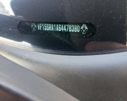 Красный Рено Сандеро, объемом двигателя 0.9 л и пробегом 90 тыс. км за 12000 $, фото 16 на Automoto.ua