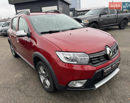 Червоний Рено Сандеро, об'ємом двигуна 0.9 л та пробігом 75 тис. км за 8890 $, фото 3 на Automoto.ua