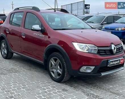 Красный Рено Сандеро, объемом двигателя 0.9 л и пробегом 47 тыс. км за 9790 $, фото 2 на Automoto.ua