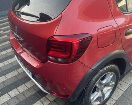 Красный Рено Сандеро, объемом двигателя 1.46 л и пробегом 55 тыс. км за 12100 $, фото 3 на Automoto.ua