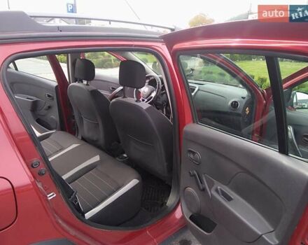 Красный Рено Сандеро, объемом двигателя 0.9 л и пробегом 57 тыс. км за 11500 $, фото 10 на Automoto.ua