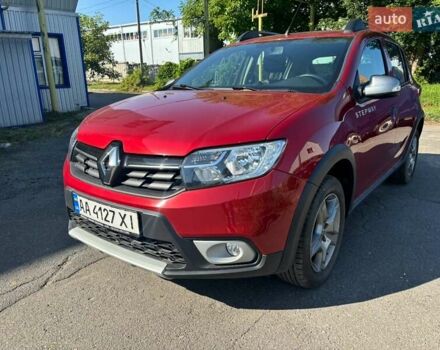 Красный Рено Сандеро, объемом двигателя 0.9 л и пробегом 72 тыс. км за 11000 $, фото 14 на Automoto.ua