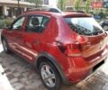 Красный Рено Сандеро, объемом двигателя 0.9 л и пробегом 38 тыс. км за 11700 $, фото 4 на Automoto.ua