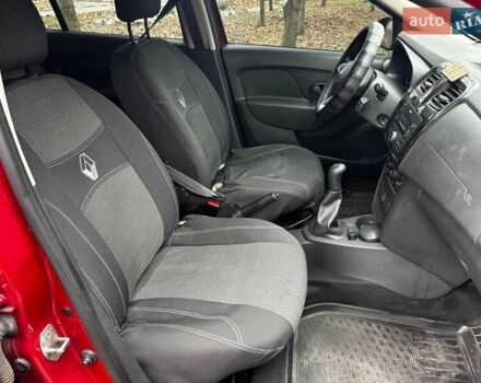 Красный Рено Сандеро, объемом двигателя 1 л и пробегом 43 тыс. км за 9880 $, фото 13 на Automoto.ua