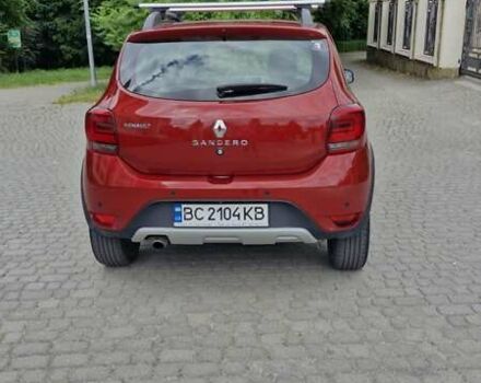 Красный Рено Сандеро, объемом двигателя 0.9 л и пробегом 108 тыс. км за 11500 $, фото 1 на Automoto.ua