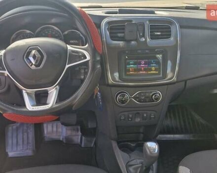 Красный Рено Сандеро, объемом двигателя 0.9 л и пробегом 108 тыс. км за 11500 $, фото 4 на Automoto.ua